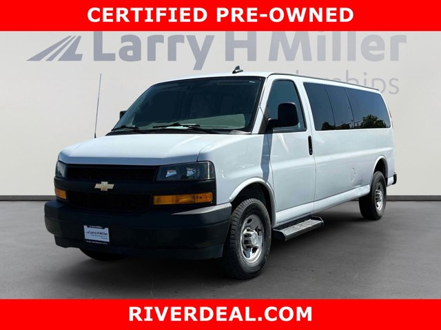 2022 Chevrolet Express Passenger LS