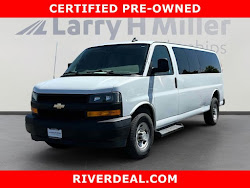 2022 Chevrolet Express Passenger LS