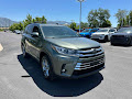 2019 Toyota Highlander Limited Platinum